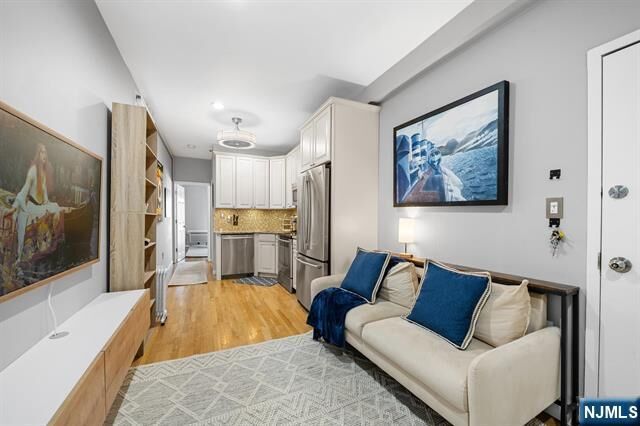 Property Photo:  403 Monroe Street 3L  NJ 07030 