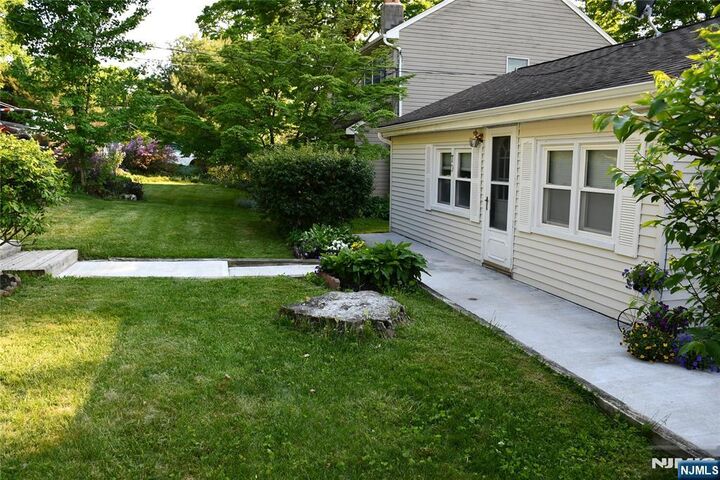 Property Photo:  70 Tamarack Trail  NJ 07460 