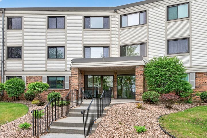 Property Photo:  4385 Trenton Lane N 102  MN 55442 