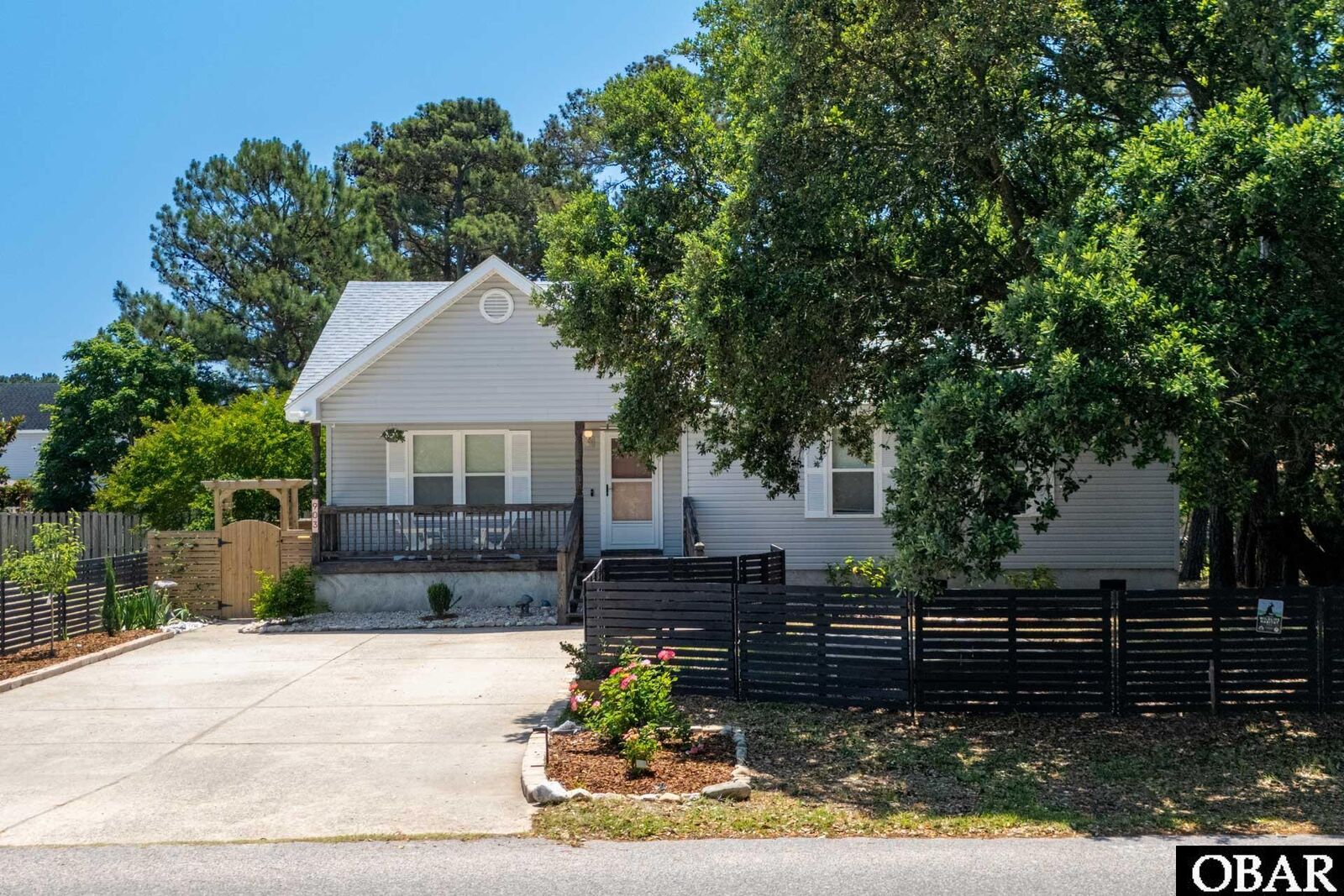 Property Photo:  903 Holly Street  NC 27948 