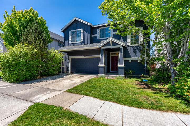 Property Photo: 2840 NE Sedalia Loop OR 97701