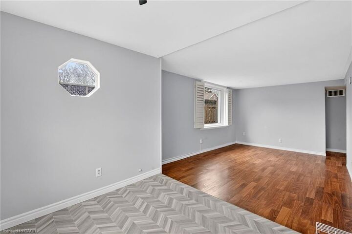 Property Photo: 93 Walnut Street ON N3T 1H3