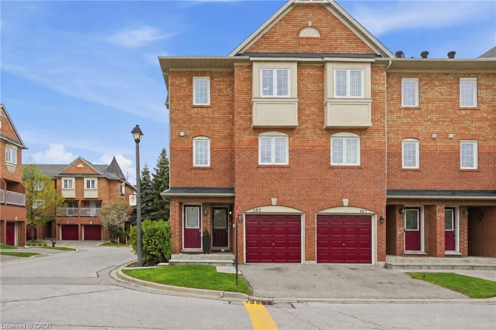 Property Photo:  6950 Tenth Line W 103  ON L5N 6Y1 