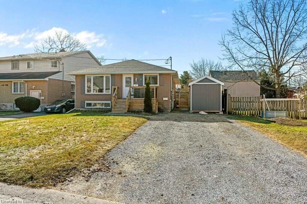 Property Photo:  5 Hampton Street  ON N3S 7J2 