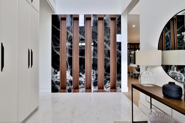 Property Photo:  1143 Kane Road  ON L5H 2M2 