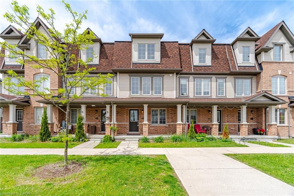Property Photo: 390 Linden Drive ON N3H 0C6