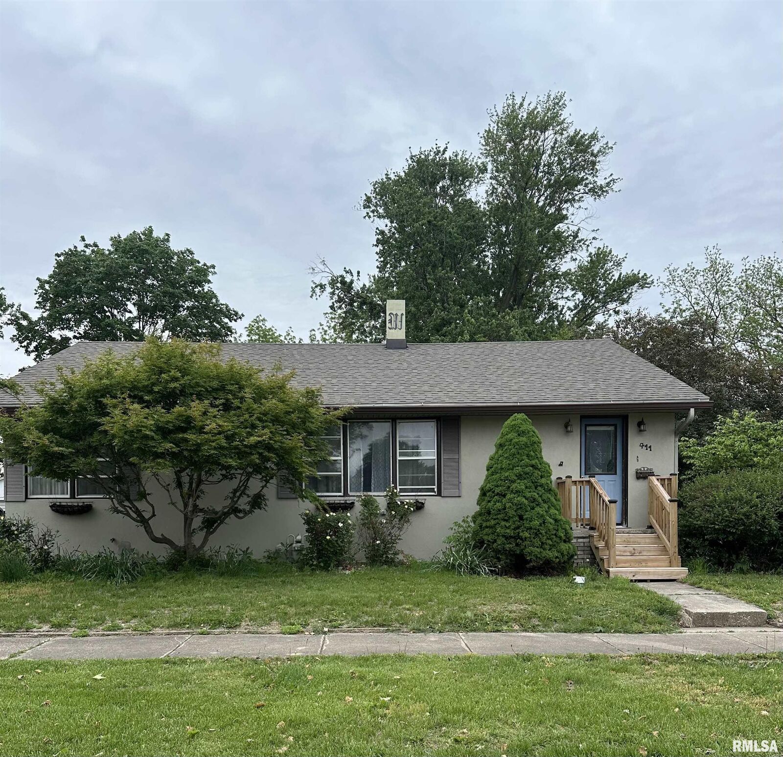 Property Photo:  411 E North Street  IL 61448 