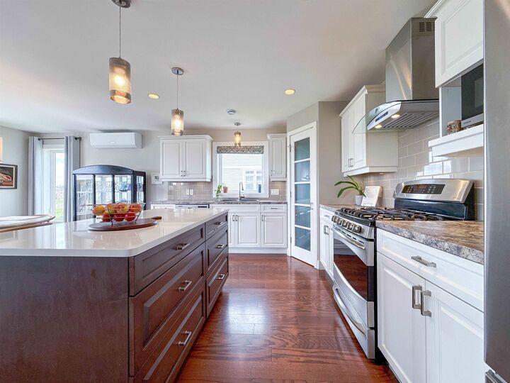 Property Photo:  62 Saints Crescent  PE C1B 0G5 