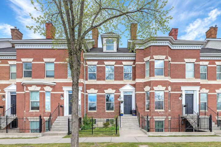 Property Photo:  48 Promenade Way SE  AB T2Z 3R4 