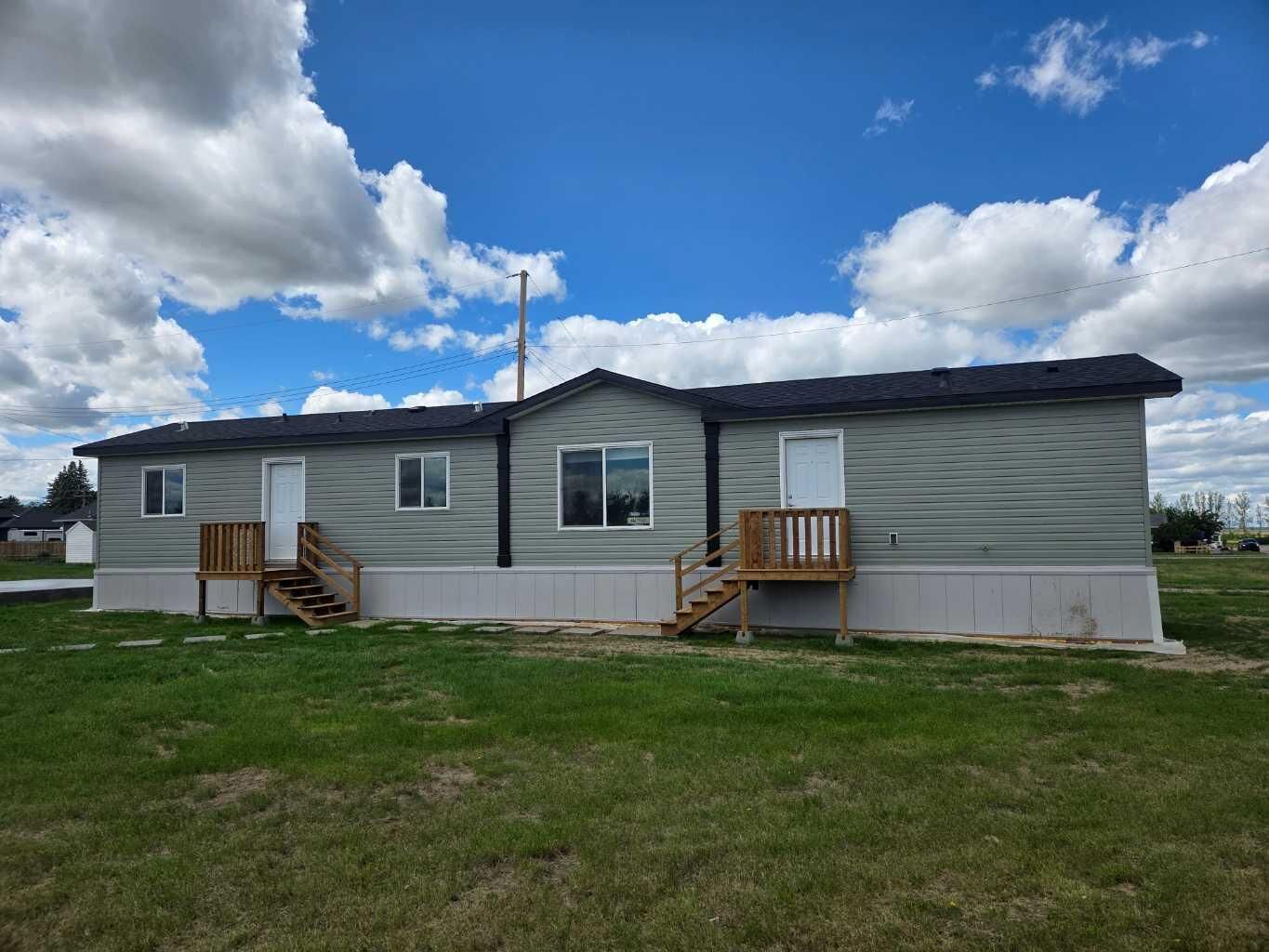 Property Photo: 625 3 Avenue AB T0K 1B0