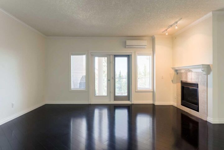 Property Photo: 200 Patina Court SW 205 AB T3H 4K9