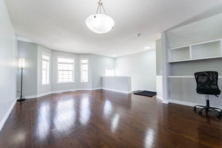 Property Photo:  45 Tuscany Springs Garden NW  AB T3L 2R3 