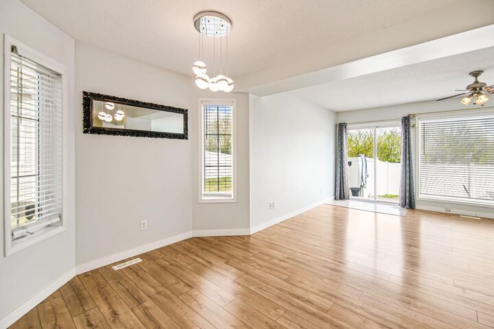 Property Photo: 6300 Orr Drive 17 AB T4P 3T6