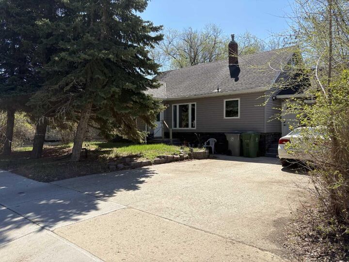 5223 50 Street — photo 1