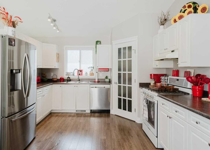 Property Photo: 7326 104A Street SW AB T8W 2N7