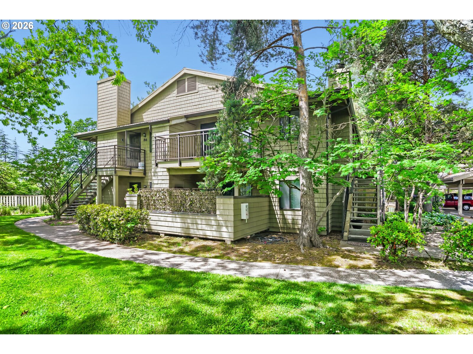 Property Photo:  88 Galen St  OR 97035 