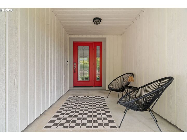 Property Photo:  7118 SW Canby Ln  OR 97223 