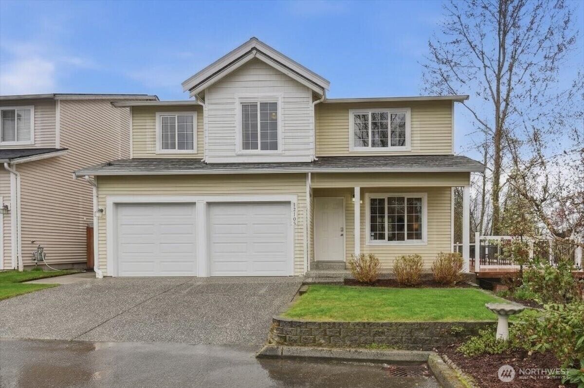 Property Photo:  12105  23rd Avenue W  WA 98024 