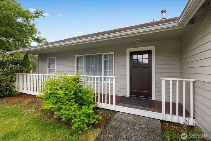 Property Photo:  1323  Scarlet Oak Drive SE  WA 98513 