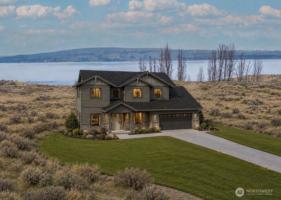 Property Photo:  421 NW  11th Street  WA 98851 