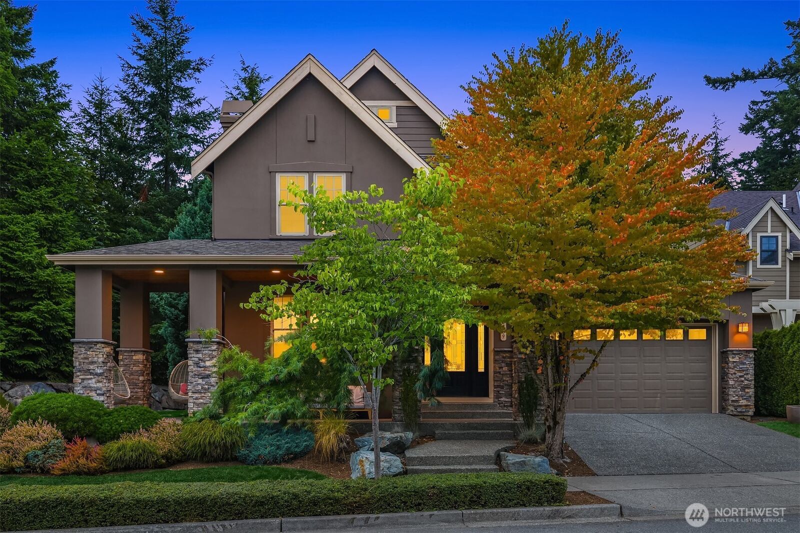Property Photo:  2989 NE Davis Loop  WA 98029 
