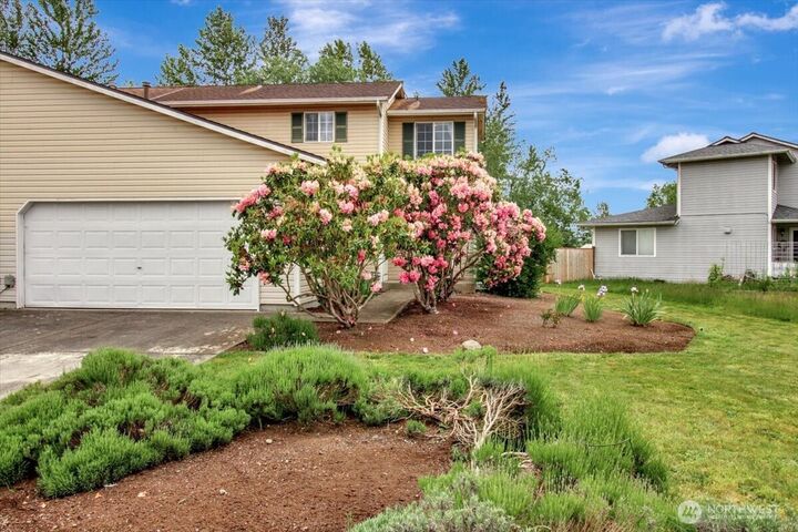 Property Photo:  16805  41st Drive NE B  WA 98223 