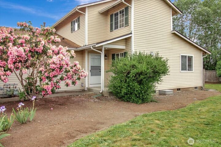 Property Photo: 16805 41st Drive NE B WA 98223