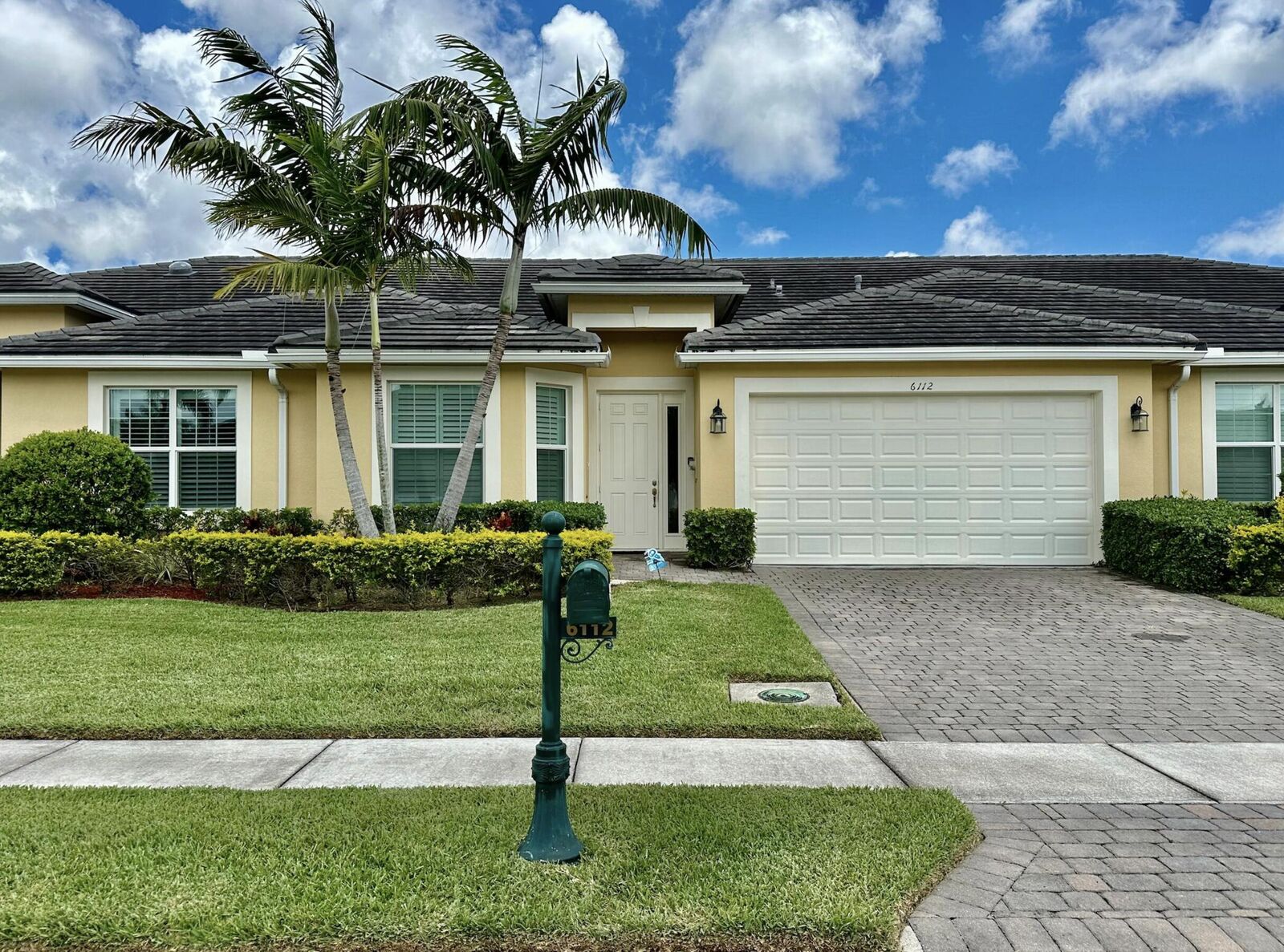 Property Photo:  6112 NW Cullen Way  FL 34983 
