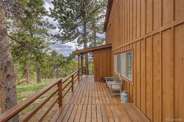 Property Photo:  26 Howe Court  CO 80422 