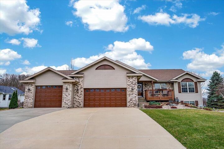 Property Photo: 3215 Conservancy Estates Lane WI 53590