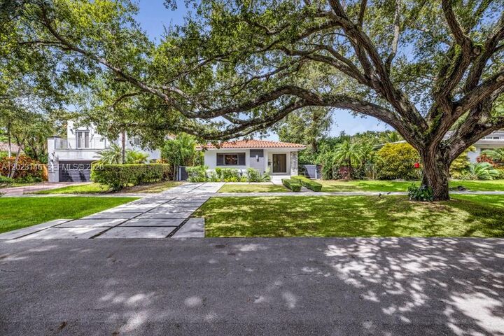 Property Photo: 475 NE 91st St FL 33138