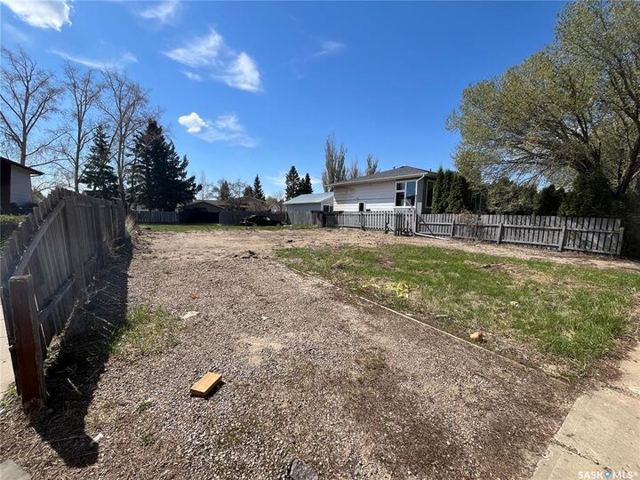 Property Photo:  9016 Panton Avenue  SK S9A 3J9 