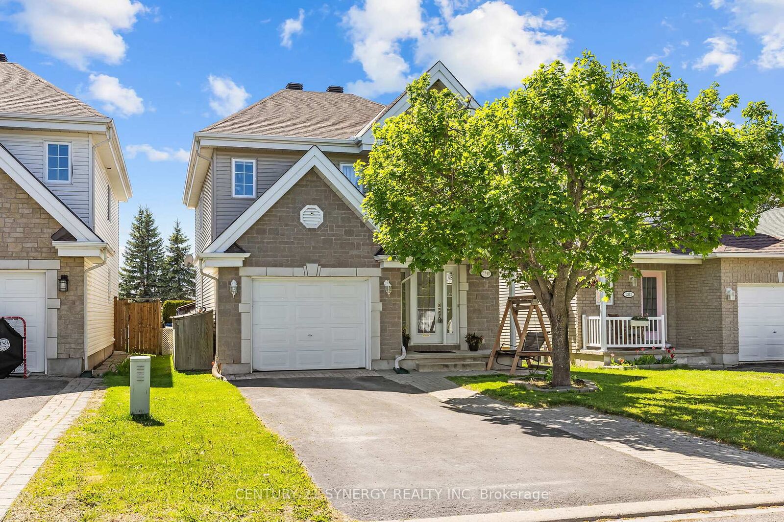 Property Photo:  3315 Elie Crescent  ON K4K 1S1 