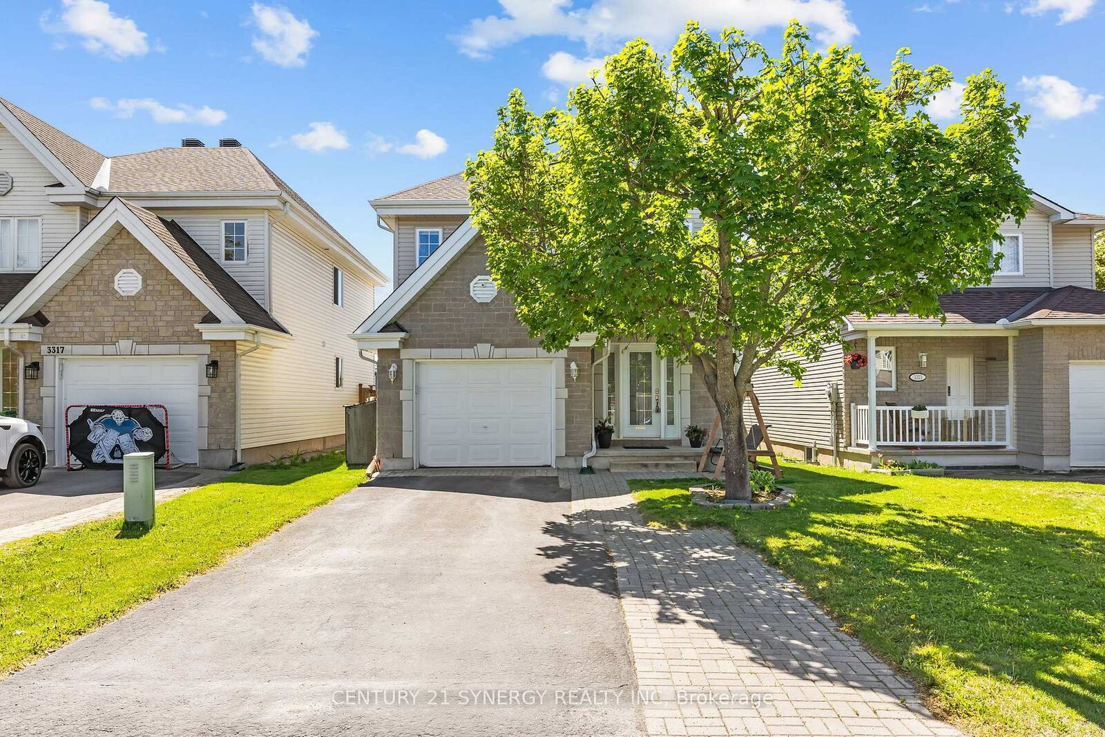 Property Photo: 3315 Elie Crescent W ON K4K 1S1