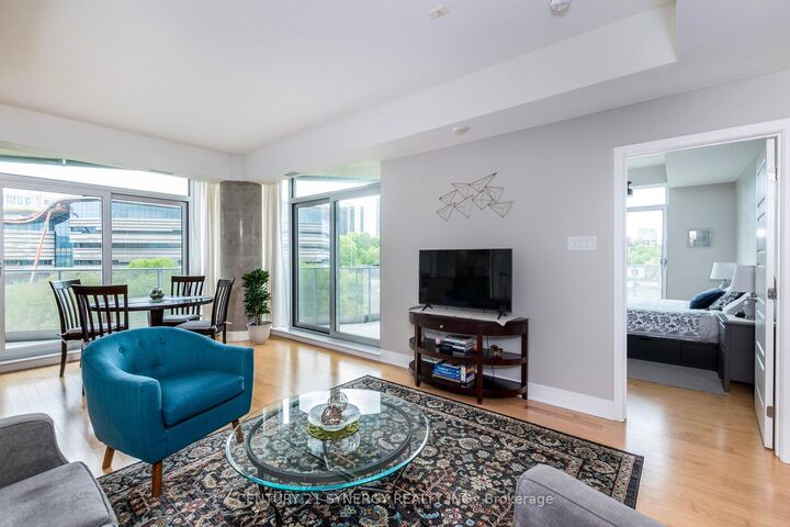 Property Photo: 300C Lett Street 702 ON K1R 0B8