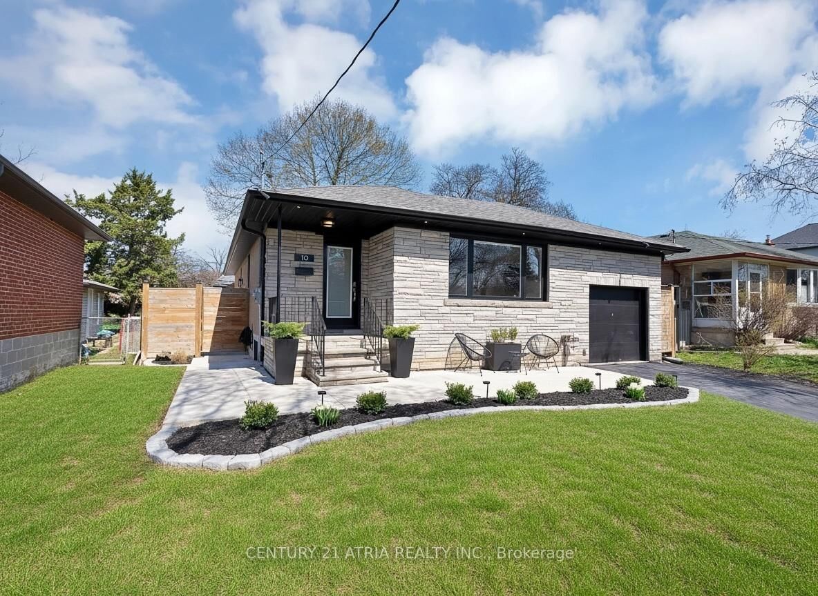 Photo de la propriété:  10 Dunrobin Drive  ON M9B 2S9 