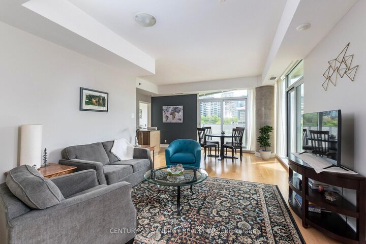Photo de la propriété: 300C Lett Street 702 ON K1R 0B8