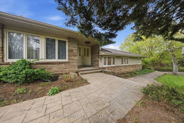 529 Conservation Drive — photo 1