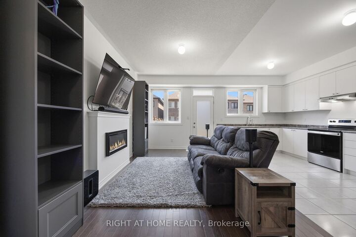Property Photo: 51 Peter Hogg Court ON L1P 0N2