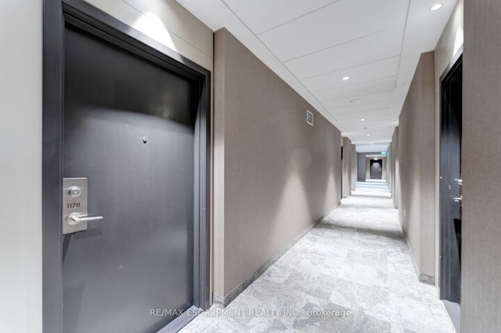 Property Photo: 10 Honeycrisp Crescent 1120 ON L4K 0M7