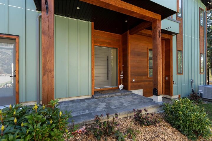 Property Photo:  1846 Elford Rd  BC V0R 2W2 