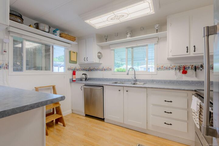 Property Photo:  61 Twelfth St 49  BC V9R 6L3 