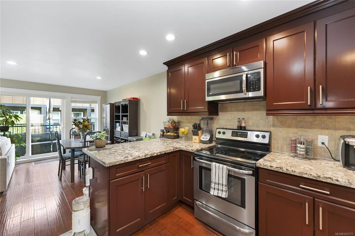 Property Photo: 982 Rattanwood Pl 101 BC V9C 0C7