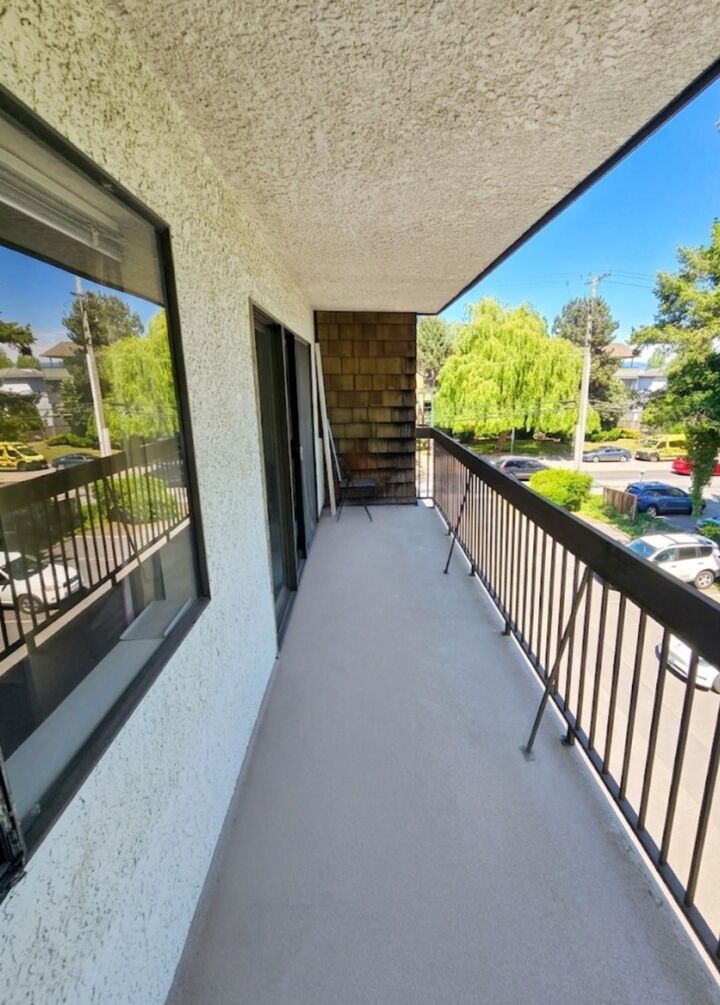 Property Photo:  6560 Buswell 206  BC V6Y 2G7 