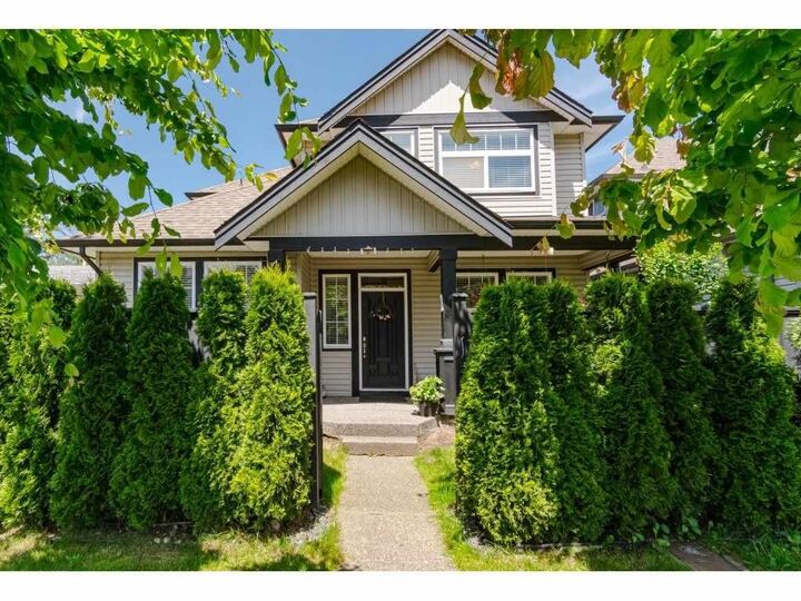 27685 Fraser Highway — photo 1