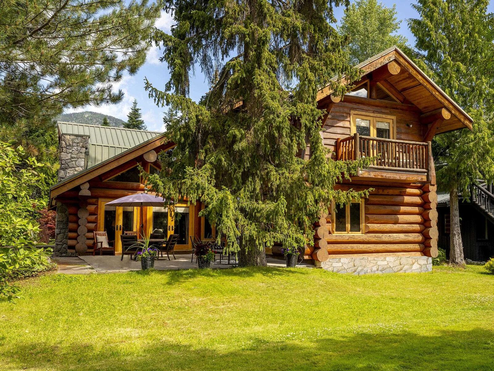 Property Photo: 8164 Muirfield Crescent BC V8E 1J7
