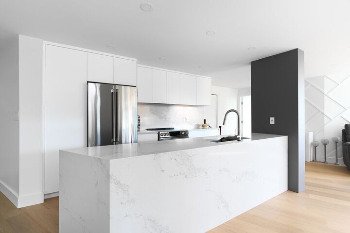 Property Photo: 995 Roche Point Drive 903 BC V7H 2X4