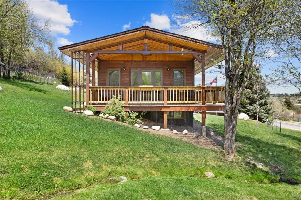 Property Photo:  621 S White Avenue  MT 59068 