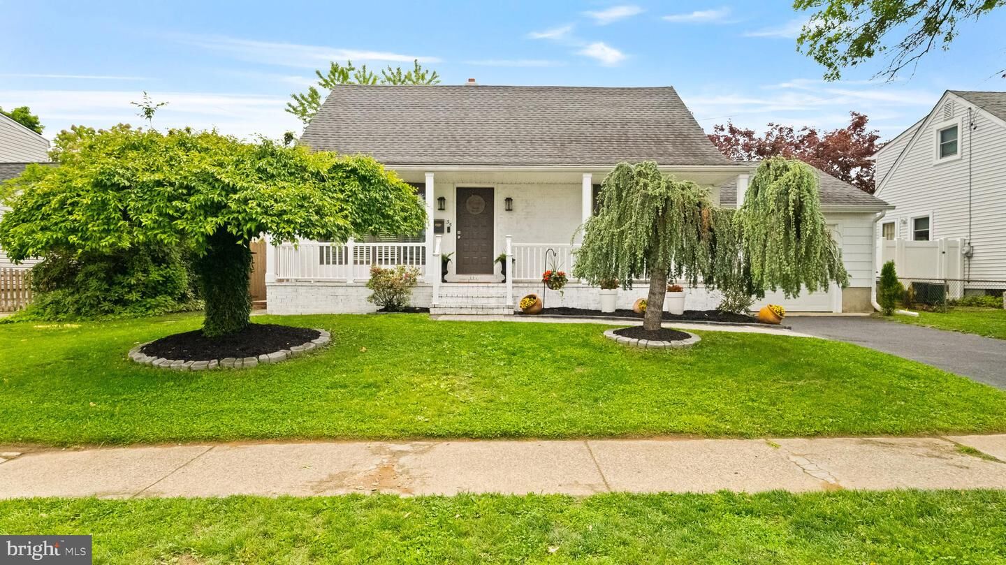 Property Photo:  35 Baltusrol Street  NJ 08690 