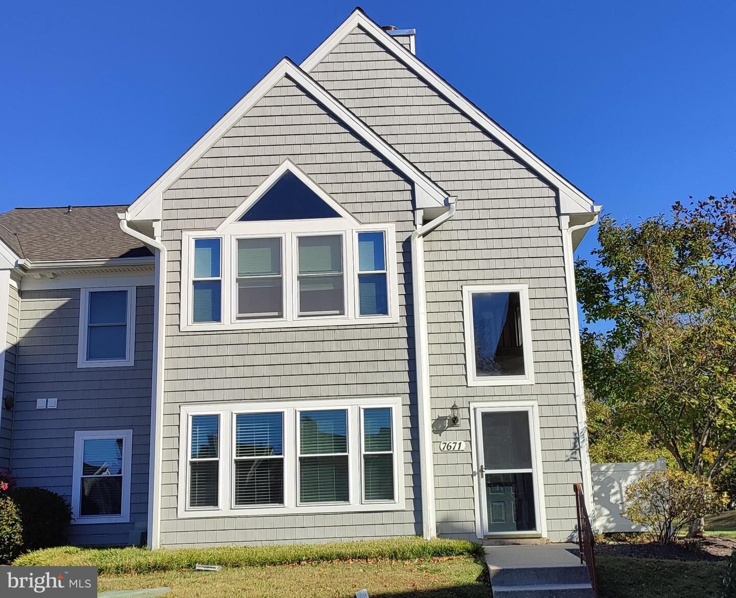 Property Photo:  7671 Coachlight Lane 21E-U  MD 21043 